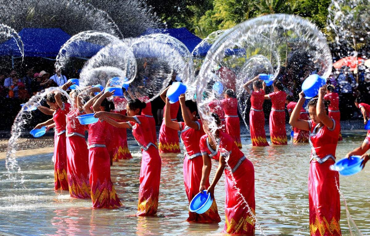 泼水节：傣族的文化魅力